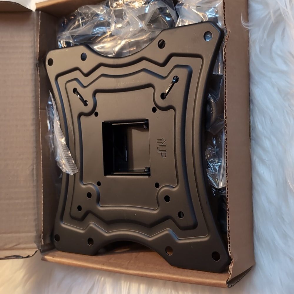 Bluestone TV Wall Mount